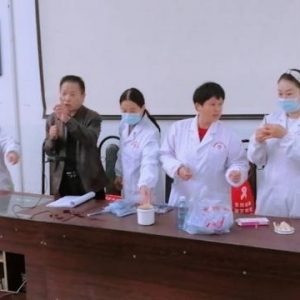 黄山中学：开展新生结核菌筛查　筑牢校园健康防护墙