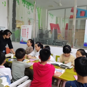 贾塘社区新时代文明实践站开展读书会阅读活动